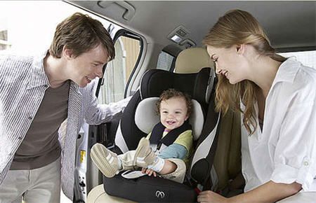 Anak prasekolah di dalam mobil: bagaimana menjamin keselamatan anak?